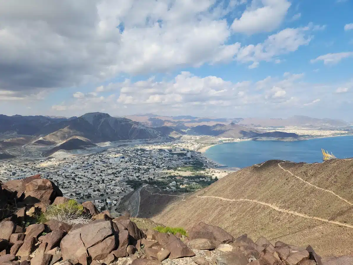 Senderismo en Khor Fakkan